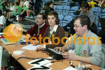 ARBITROS NA FESTA DE BASQUETEBOL EM PORTIMAO