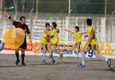 Lob�o-Rel�mpago Nogueirense Iniciados