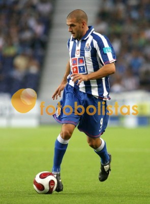 Lisandro L�pez