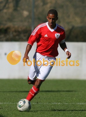 Oliveirense-Benfica