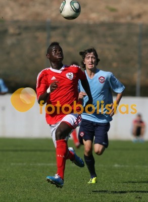 Oliveirense-Benfica