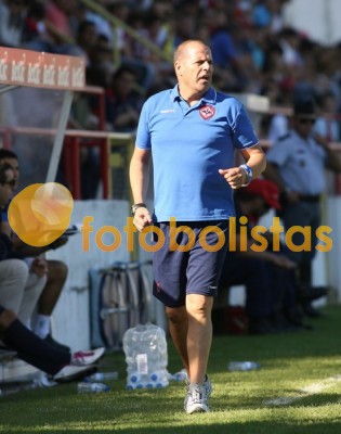 Oliveirense-Benfica
