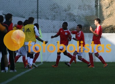 Oliveirense-Benfica