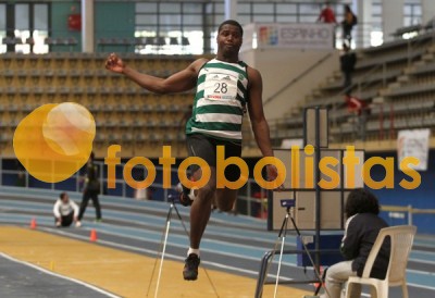 Atletismo em pista coberta