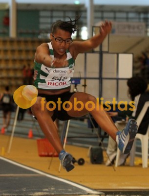 Atletismo em pista coberta