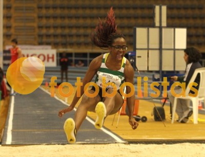 Atletismo em pista coberta