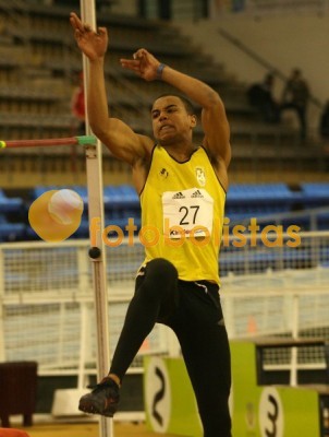 Atletismo em pista coberta