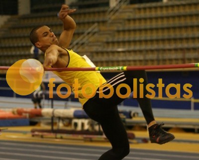 Atletismo em pista coberta