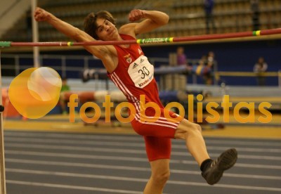 Atletismo em pista coberta