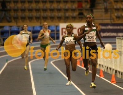 Atletismo em pista coberta
