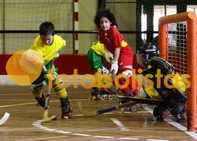 Acad�mico da Feira-Hoquei de Viseu Benjamins