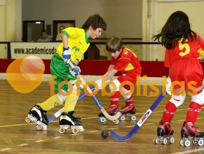 Acad�mico da Feira-Hoquei de Viseu Benjamins