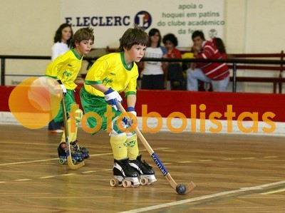 Acad�mico da Feira-Hoquei de Viseu Benjamins