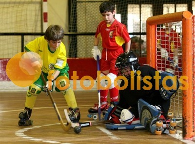 Acad�mico da Feira-Hoquei de Viseu Benjamins
