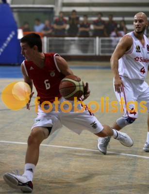 Oliveirense-Benfica