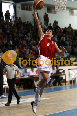 Oliveirense-Benfica