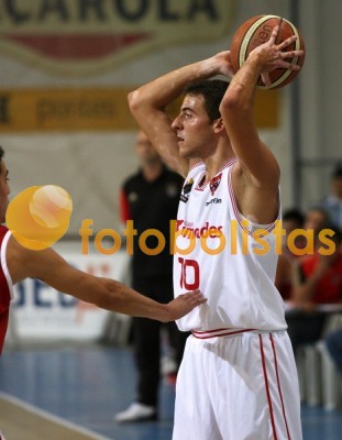 Oliveirense-Benfica