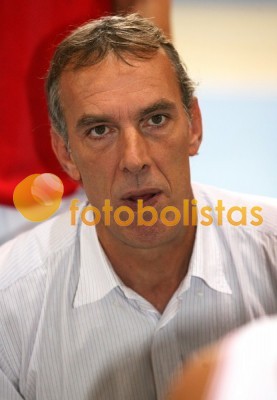 Oliveirense-Benfica