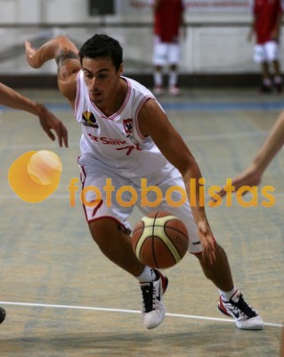 Oliveirense-Benfica