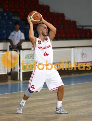 Oliveirense-Benfica