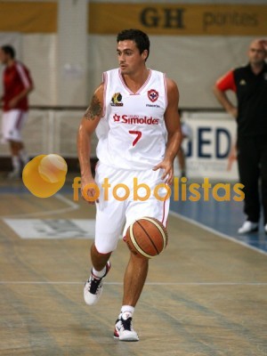 Oliveirense-Benfica