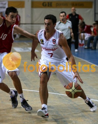 Oliveirense-Benfica