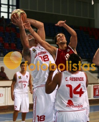 Oliveirense-Benfica