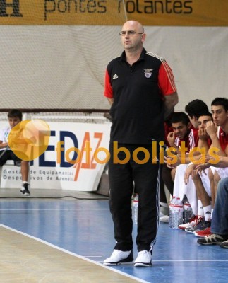 Oliveirense-Benfica