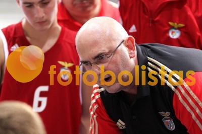 Oliveirense-Benfica