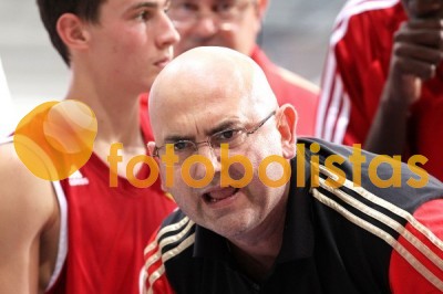Oliveirense-Benfica